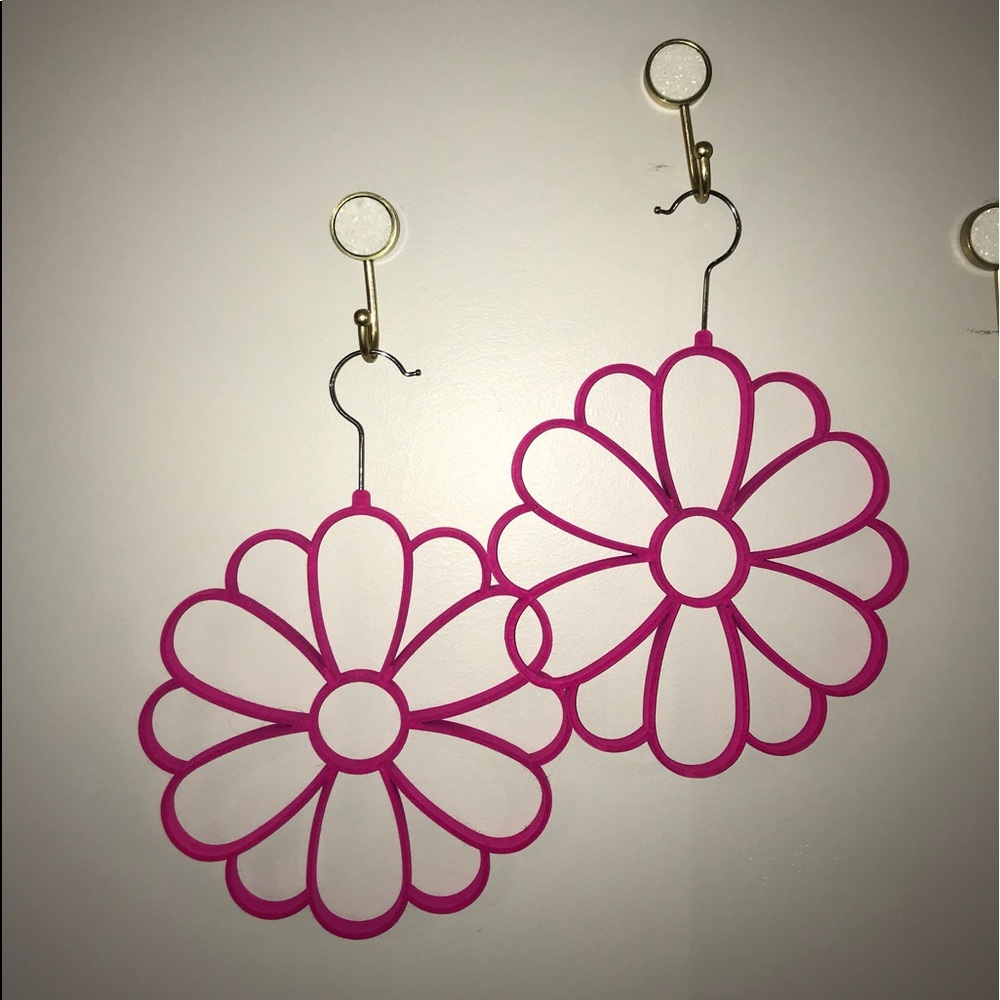 Scarf hangers